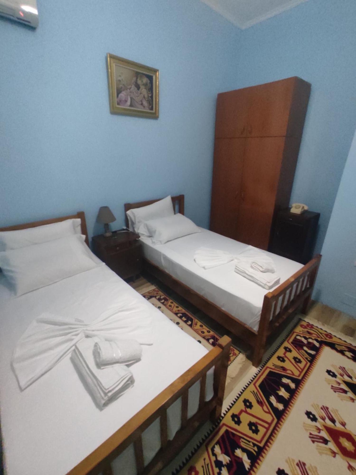 Xheison Apartment Gjirokastër Extérieur photo